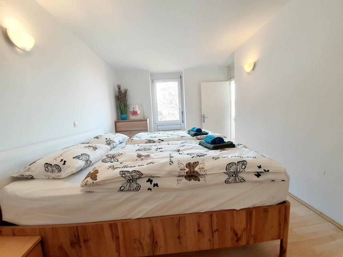 Bossa Nova Castle&Outstanding Home With Garage Lubiana Esterno foto